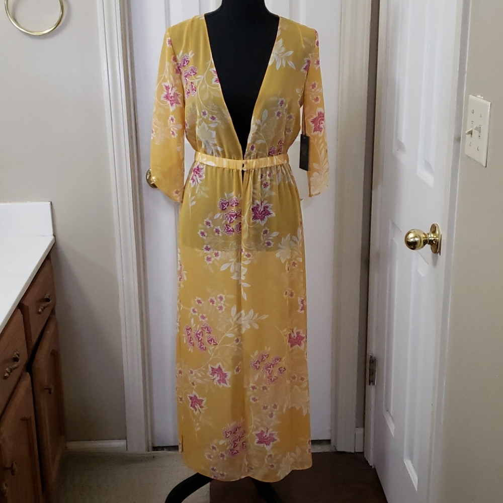 Vince Camuto Floral Getaway Chiffon Duster